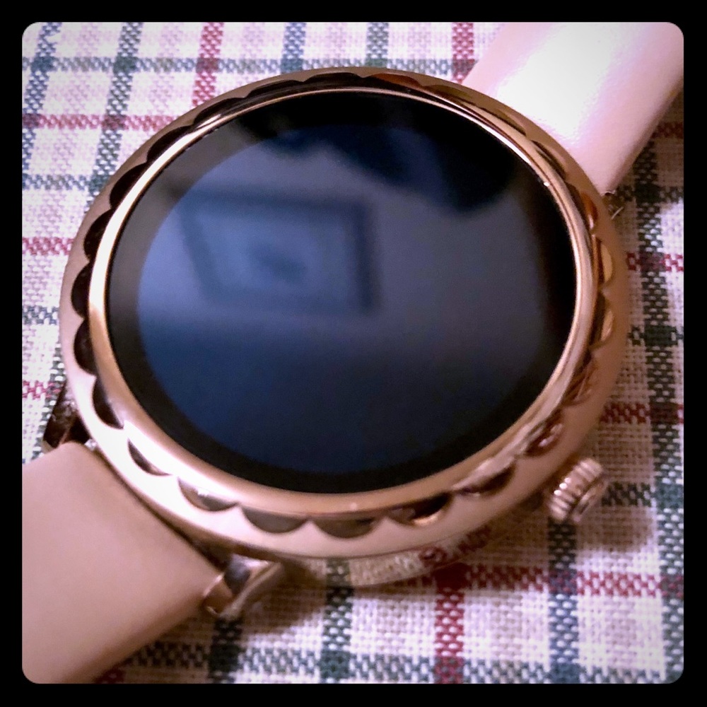 Kate Spade Ladies Scallop Touchscreen Smartwatch